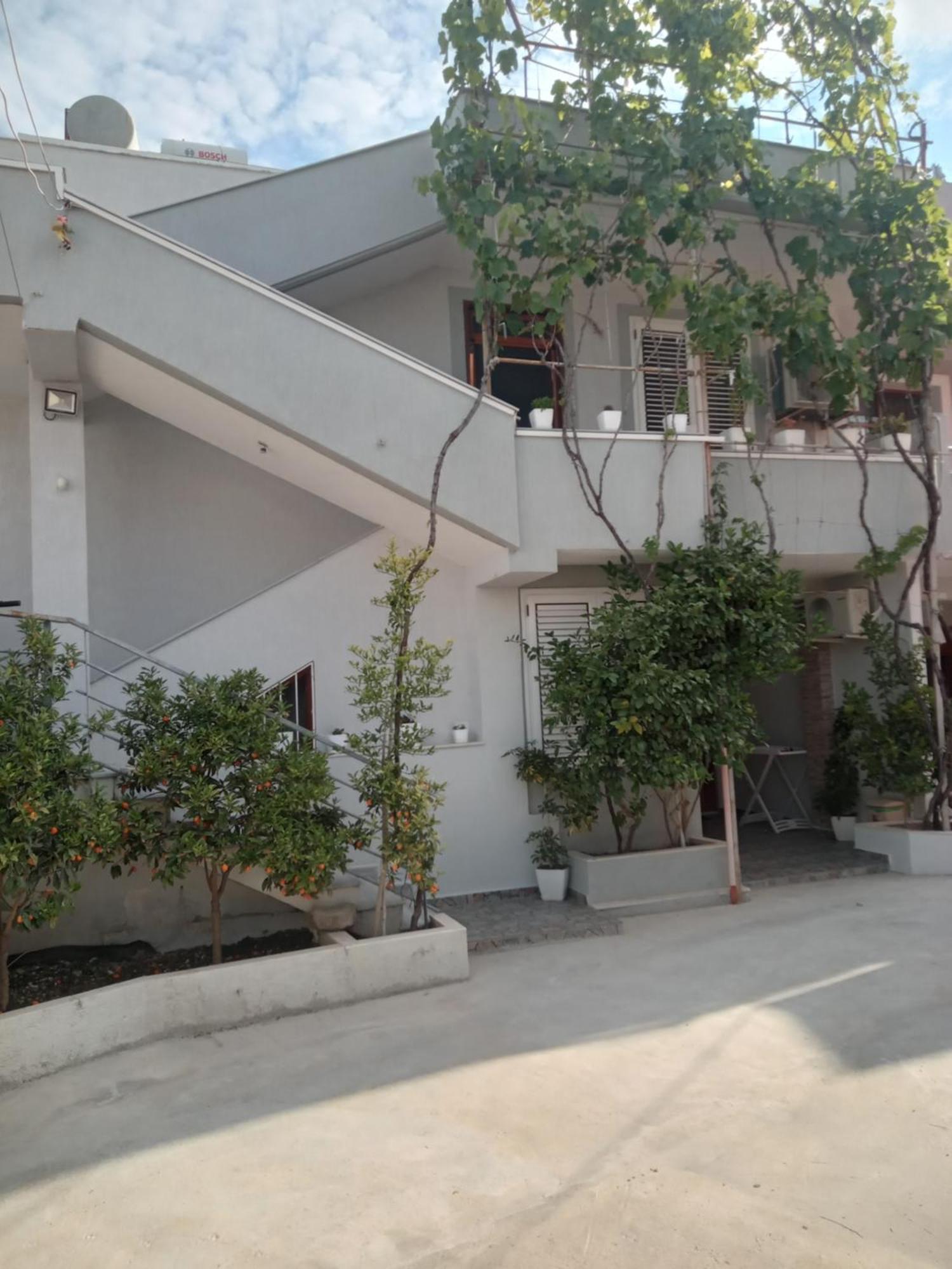 Private Villa Aras 2 - Luxury & Elegance Apartments Vlorë Esterno foto