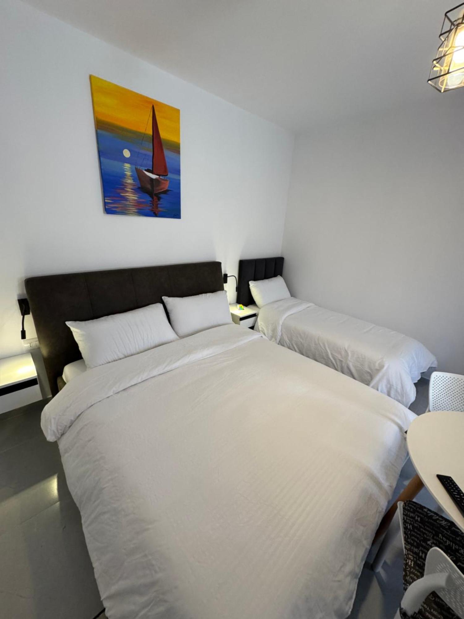 Private Villa Aras 2 - Luxury & Elegance Apartments Vlorë Esterno foto