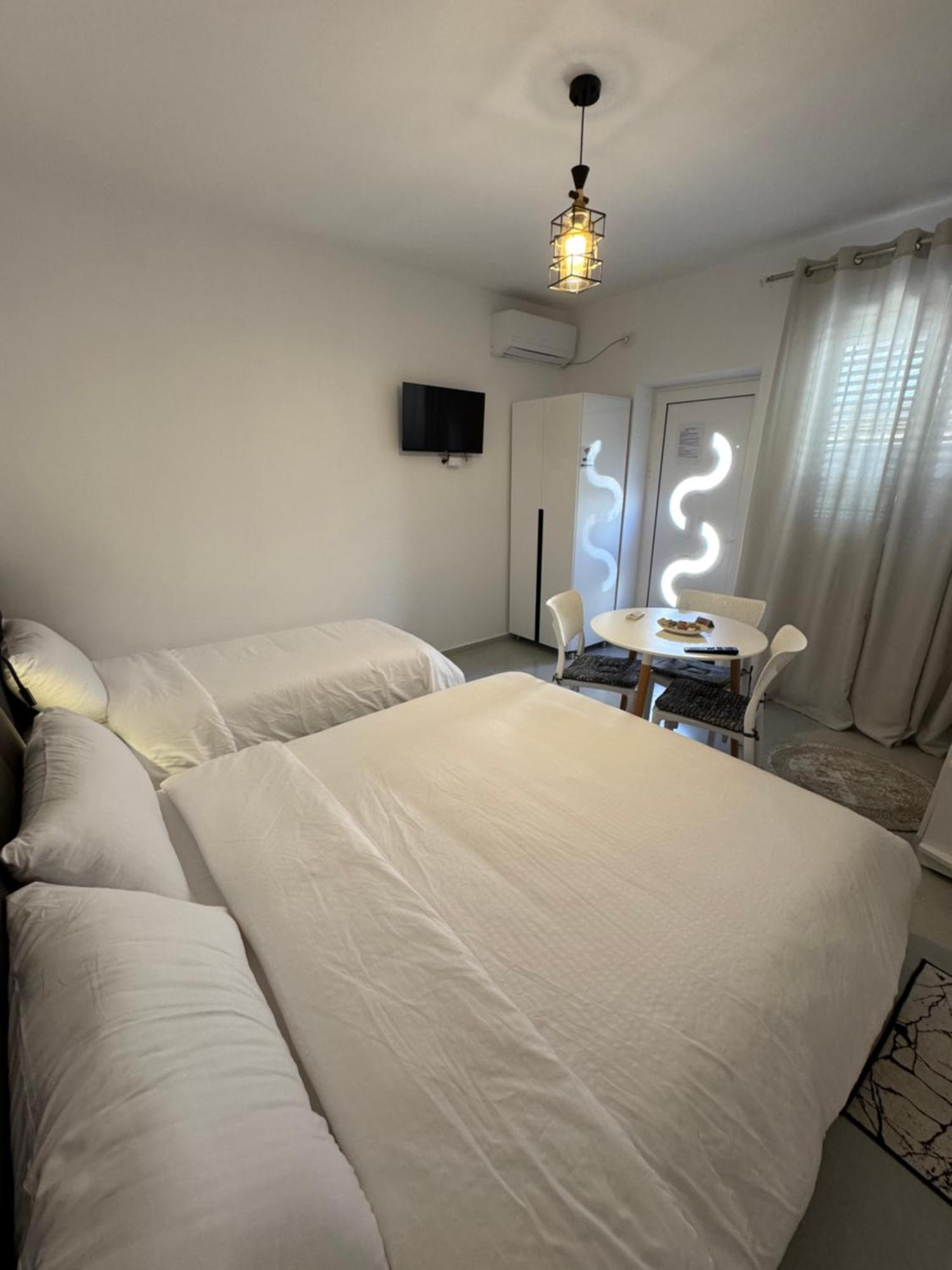 Private Villa Aras 2 - Luxury & Elegance Apartments Vlorë Esterno foto